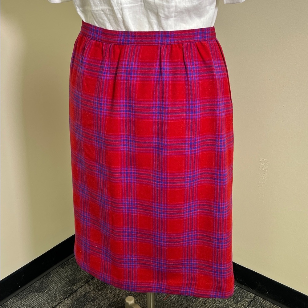 Vintage Pendleton Wool Red Purple Plaid Pencil Skirt Lined and Pockets 14 - Picture 2 of 9